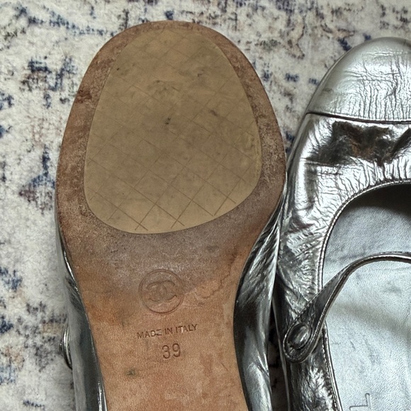 Chanel Metallic Goatskin Mary Janes size 39 - Picture 15 of 15